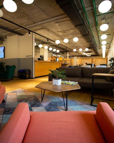 Przestrzeń biurowa po remoncie